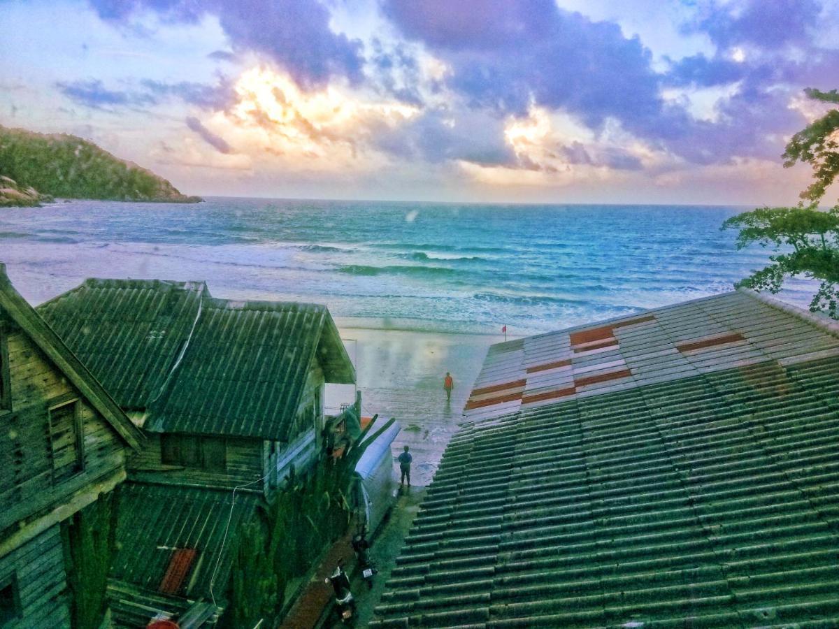 Out! A Radically Inclusive Beach Hostel By Wild & Wandering Haad Rin Exterior foto
