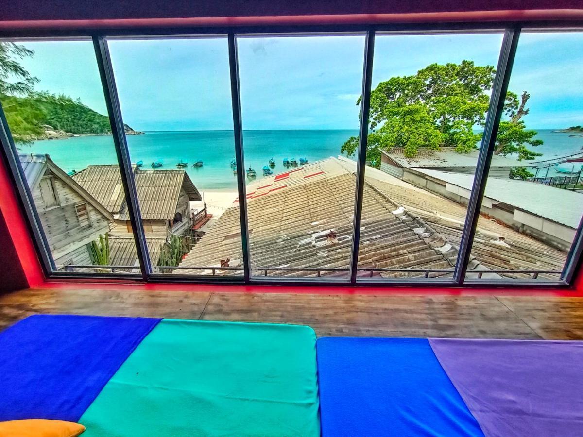 Out! A Radically Inclusive Beach Hostel By Wild & Wandering Haad Rin Exterior foto